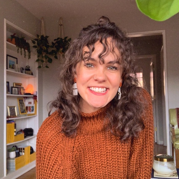 Meet your Posher, Priscilla - Picture 1 of 1